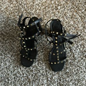 Black heels size 8.5